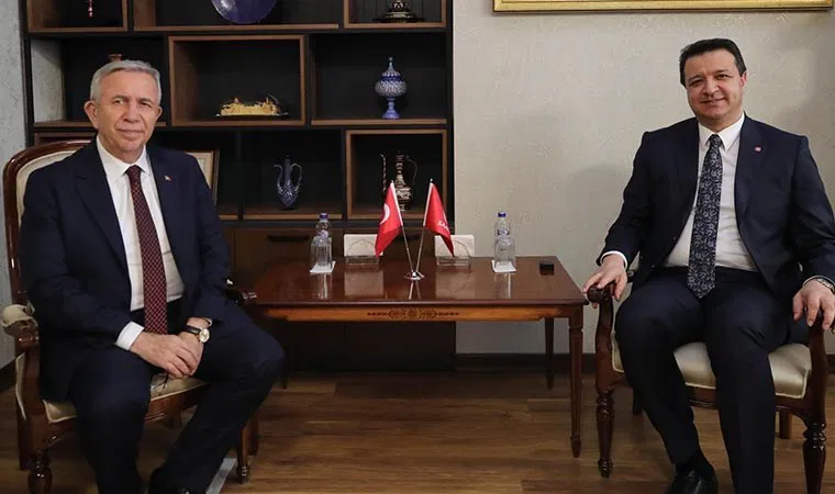 Mansur Yavaş, Mahmut Arıkan'ı ziyaret etti