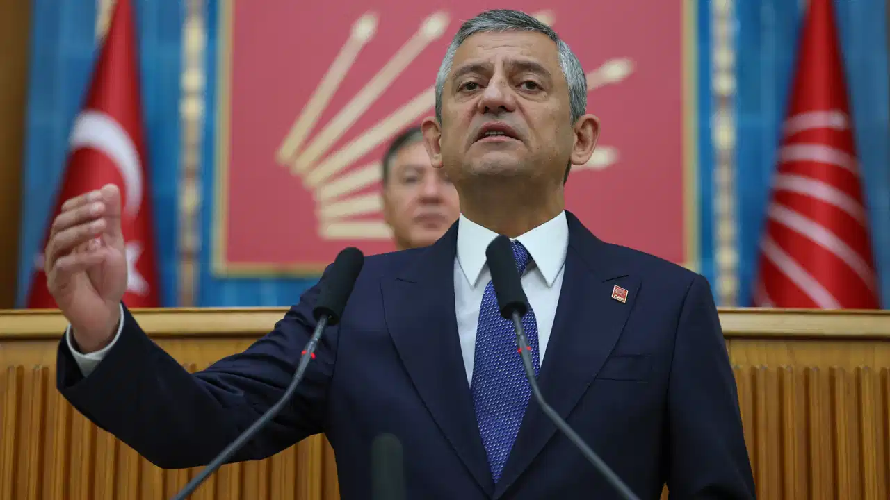Özgür Özel 'lüks yat'ı sordu, Akın Gürlek'e seslendi!